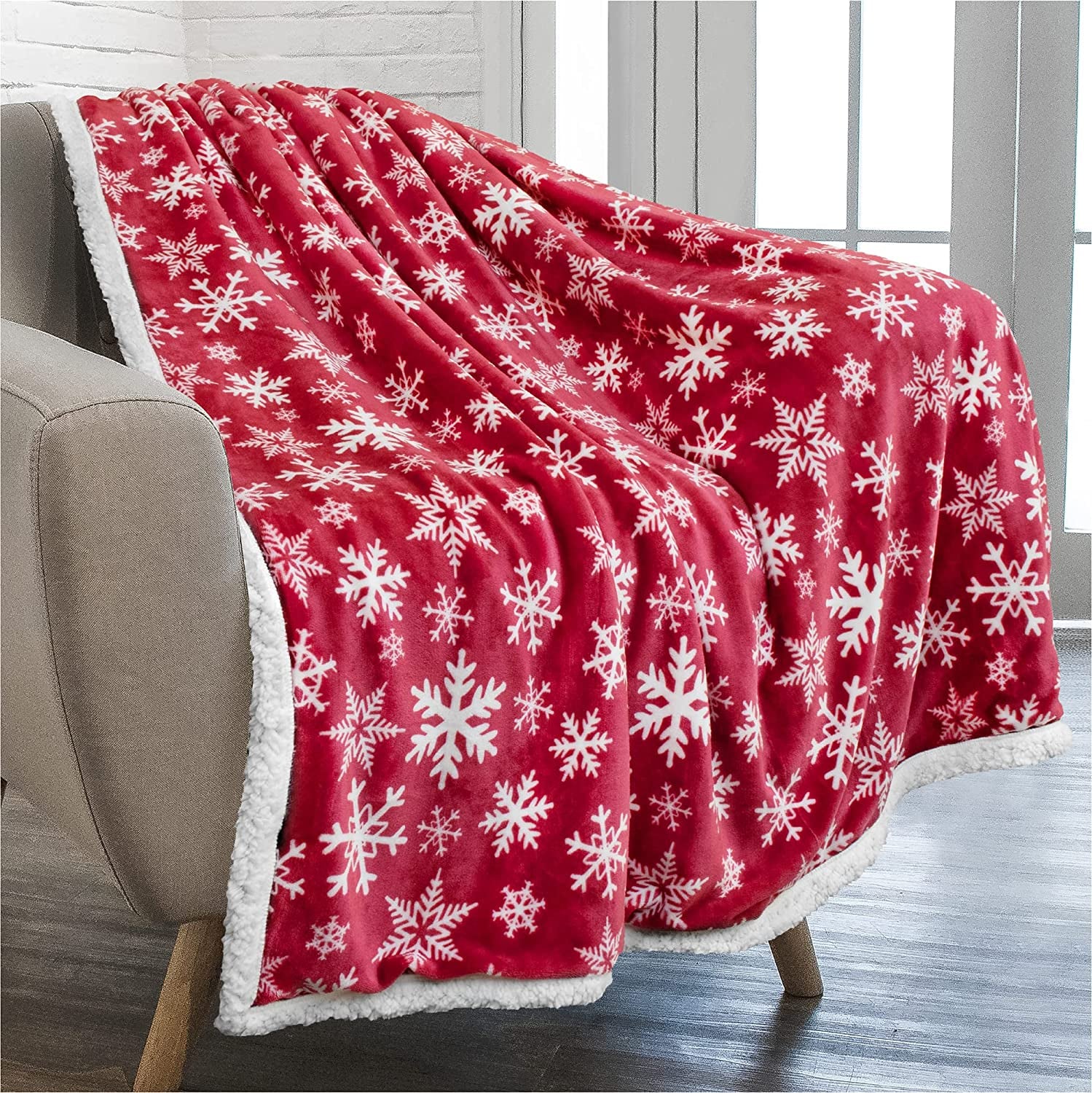 Premium Christmas Sherpa Throw Blanket | Red Snowflake Decoration, Fleece, Plush, Warm, Cozy Reversible Microfiber Holiday Blanket 50 X 60
