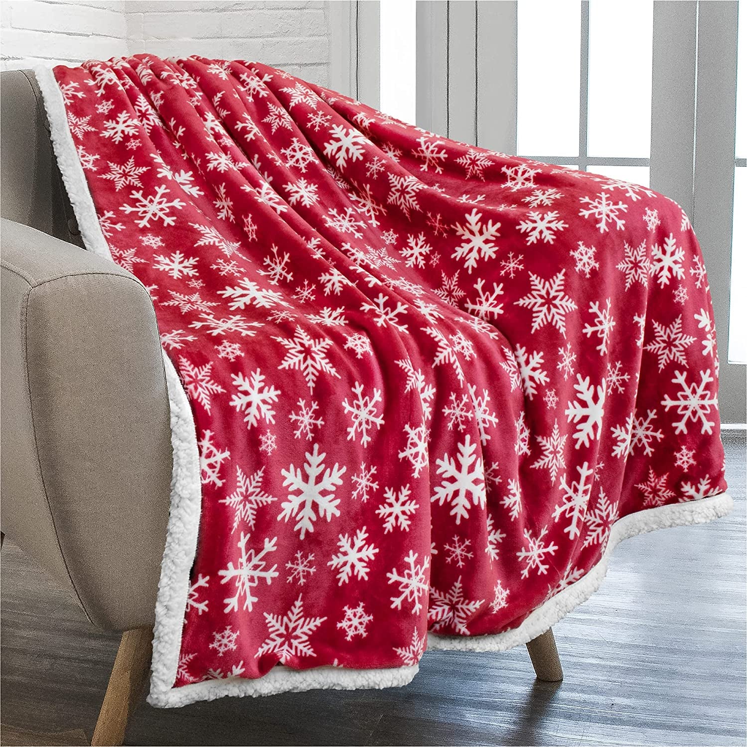 Premium Christmas Sherpa Throw Blanket | Red Snowflake Decoration, Fleece, Plush, Warm, Cozy Reversible Microfiber Holiday Blanket 50 X 60